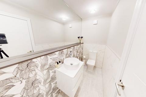 82 Bank Side, Westhoughton, Bolton, BL5 2QH