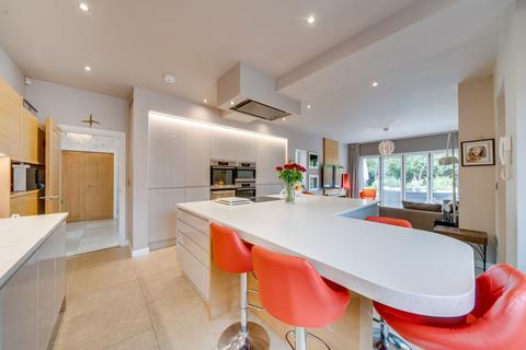 5 bedroom detached house for sale, Hamilton Drive, Melton Mowbray
