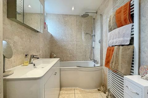 2 bedroom property for sale, Thurstable Road, Tollesbury, Maldon, CM9