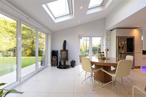 5 Parkfields, Oxshott, Leatherhead, KT22 0PW