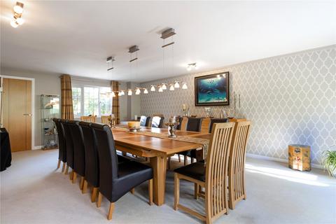 5 Parkfields, Oxshott, Leatherhead, KT22 0PW