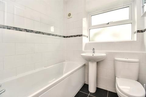 36 Chestnut Square, Leamington Spa, CV32 7UW