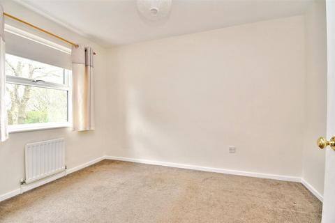 36 Chestnut Square, Leamington Spa, CV32 7UW