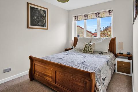 9 Avalon Close, Yatton, Bristol, BS49 4AQ