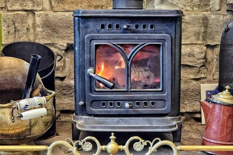 3 bedroom terraced house for sale, Newchurch Road, Stacksteads, Rossendale, OL13