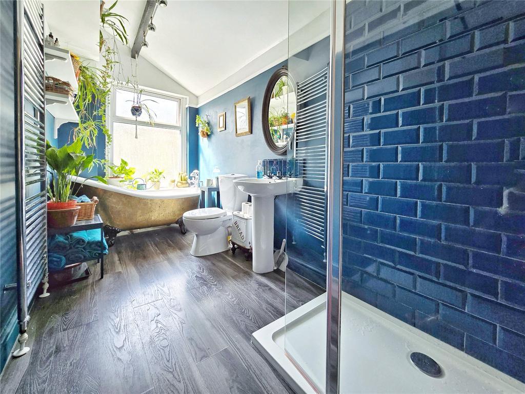 Four-Piece Bathroom