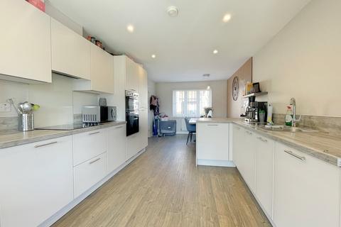 4 bedroom property for sale, Damson Close, Tiptree, Colchester, CO5