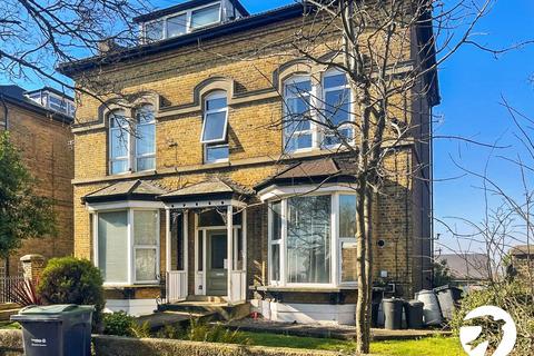 1 bedroom flat to rent, Glen View, Gravesend, Kent, DA12