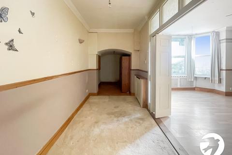 1 bedroom flat to rent, Glen View, Gravesend, Kent, DA12