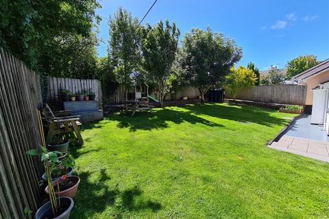 2 bedroom terraced bungalow for sale, Penpont View, Five Lanes
