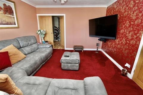 3 bedroom semi-detached house for sale, Balmoral Road, Birmingham B36