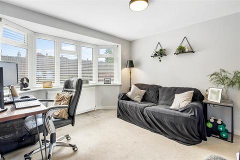 5c Somers Square, Welham Green, Hatfield, AL9 7PS