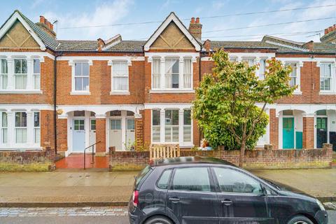 82 Waldron Road, London, SW18 3TD