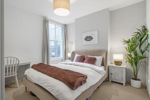 82 Waldron Road, London, SW18 3TD