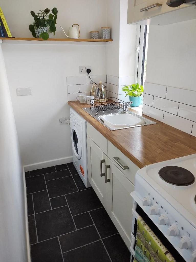 Flat3 Kitchen.jpg