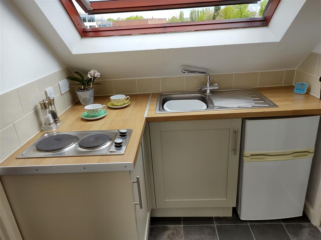 Flat4 Kitchen.jpg