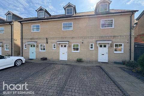 3 bedroom terraced house to rent, Spring Lane, BURY ST EDMUNDS