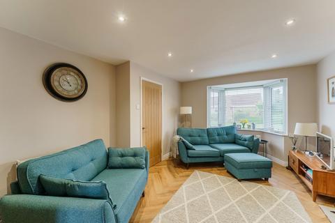 11 Sycamore Road, Barlby, Selby, YO8 5XA