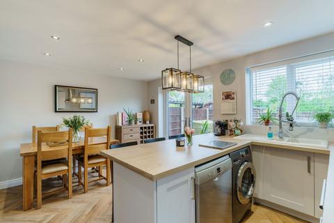 11 Sycamore Road, Barlby, Selby, YO8 5XA