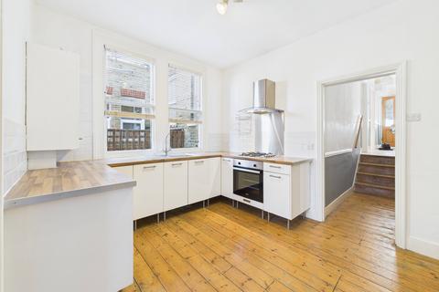 188 Birkbeck Road, Beckenham, BR3 4SX