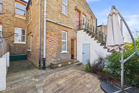 188 Birkbeck Road, Beckenham, BR3 4SX