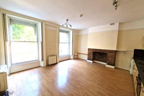 2 bedroom flat to rent, Wellington Terrace, London W2