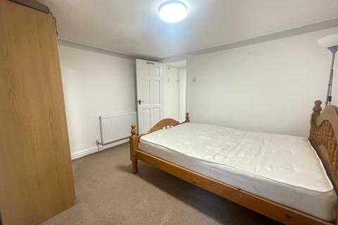 2 bedroom flat to rent, Stanton Avenue, Manchester M20