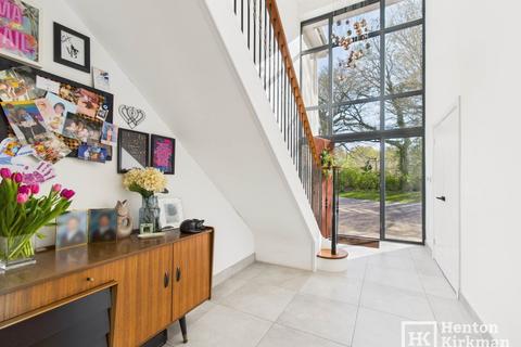 6 bedroom detached house for sale, Potash Road, Billericay