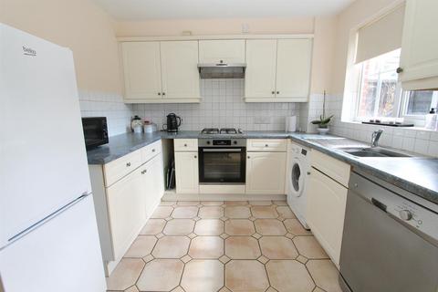 9 Amberwood Close, Wallington, SM6 8QH