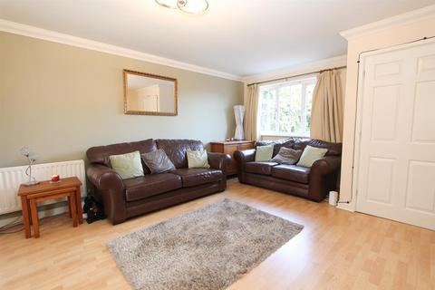 9 Amberwood Close, Wallington, SM6 8QH