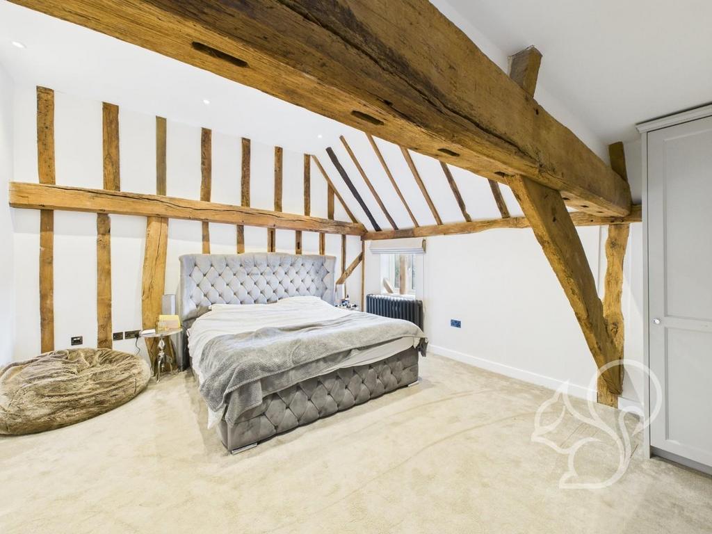 CAM05287 G0-PR0027-STILL001.jpg