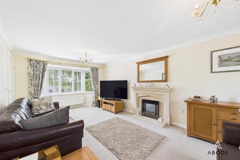4 bedroom detached house for sale, Betony Road, Burton-On-Trent DE15