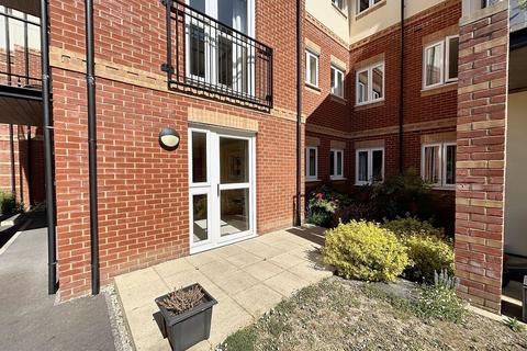 2 bedroom ground floor flat for sale, Beaulieu Road, Dibden Purlieu, SO45