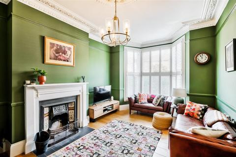 138 Windsor Road, London, E7 0RB