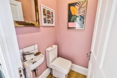 138 Windsor Road, London, E7 0RB