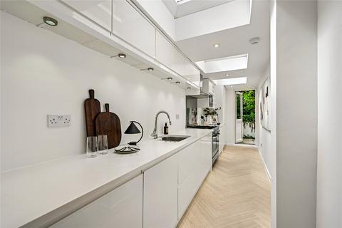 undefined, Westville Road, London, W12