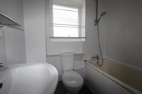 1 bedroom flat to rent, Gurney Close Barking