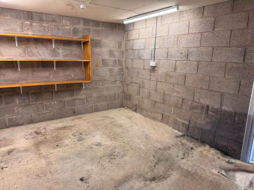 Garage.jpg