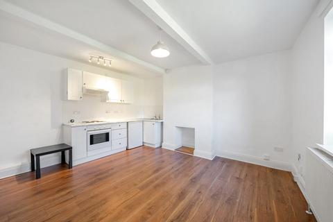2 bedroom end of terrace house for sale, Hammerton Grove, Pudsey, West Yorkshire, UK, LS28