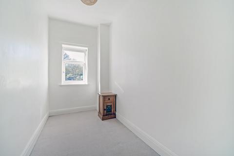 2 bedroom end of terrace house for sale, Hammerton Grove, Pudsey, West Yorkshire, UK, LS28