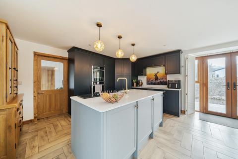 3 bedroom barn conversion for sale, Llandeilo SA19