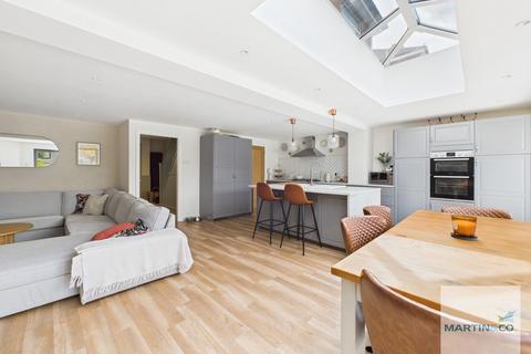 20 Douglas Road, Sutton Coldfield, B72 1NG