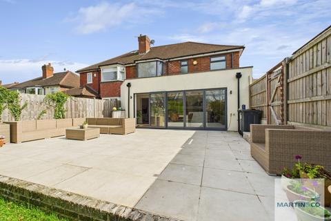 20 Douglas Road, Sutton Coldfield, B72 1NG