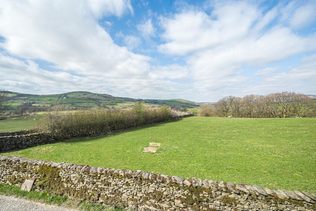 Delightful Countryside Views