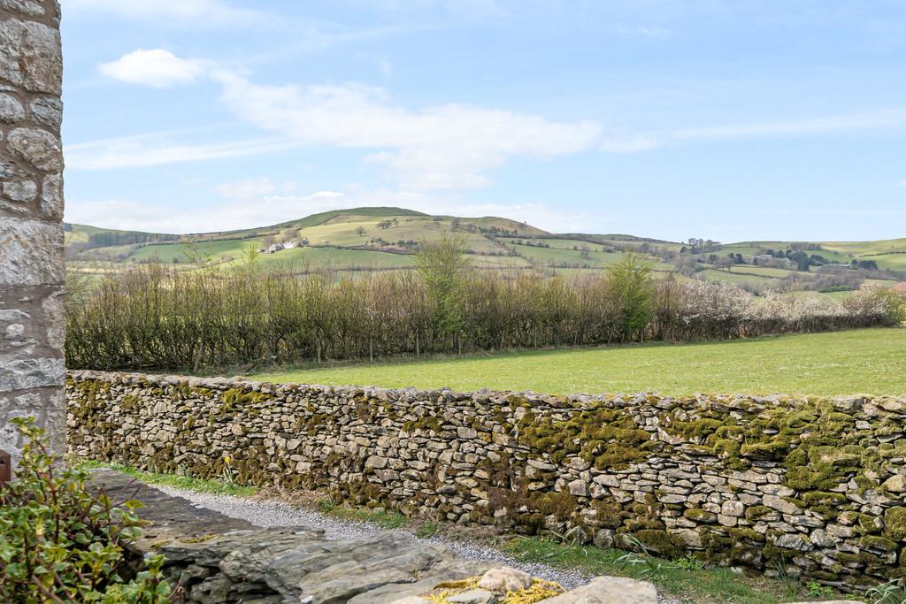 Delightful Countryside Views