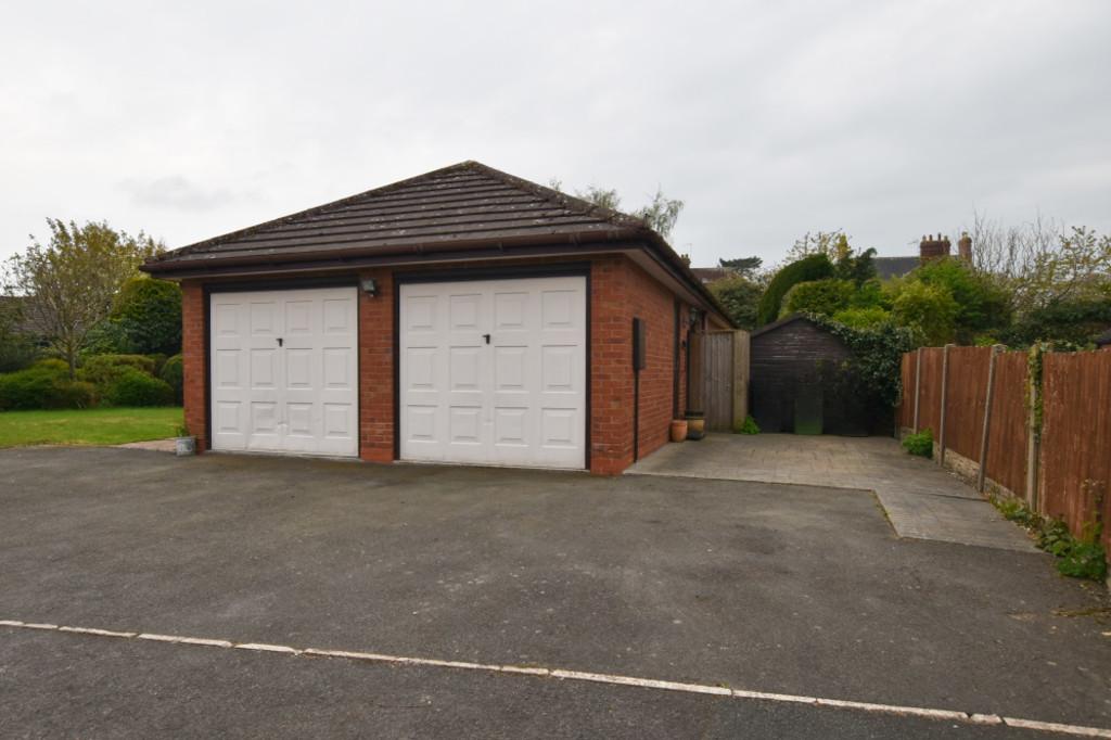 Garage &amp; Parking