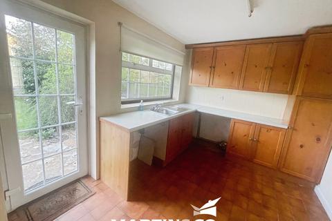 4 bedroom detached house to rent, Patching Hall Lane, Chelmsford