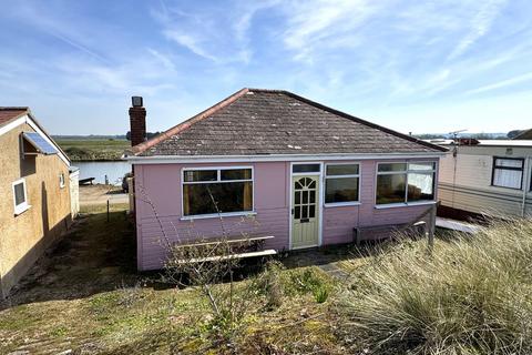 2 bedroom detached bungalow for sale, SNETTISHAM BEACH - Detached Holiday Chalet Overlooking Beach & Lake