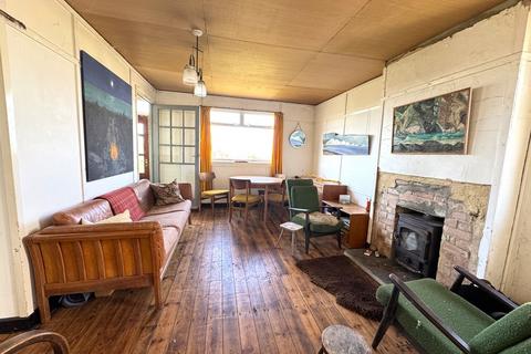 2 bedroom detached bungalow for sale, SNETTISHAM BEACH - Detached Holiday Chalet Overlooking Beach & Lake