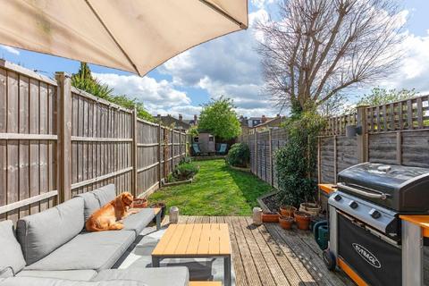 60a Waldron Road, London, SW18 3TD